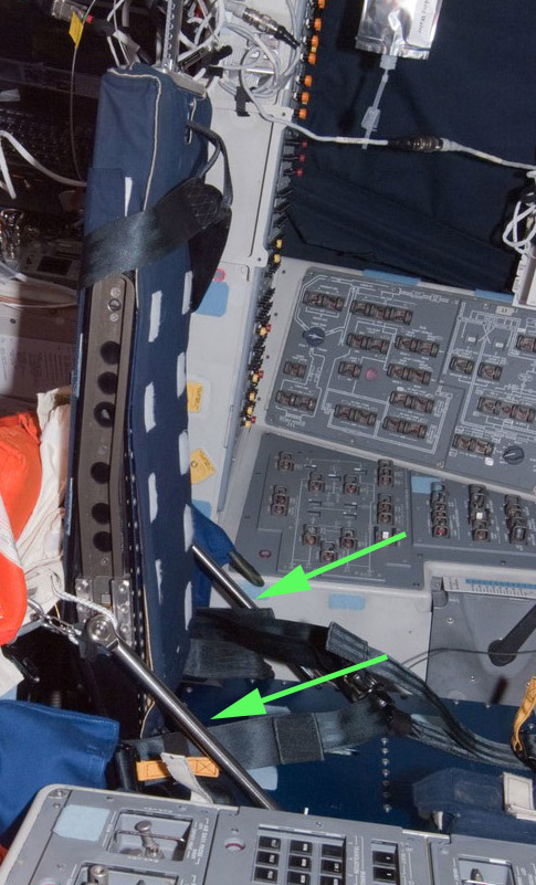 STS-128_flight_deck_seat